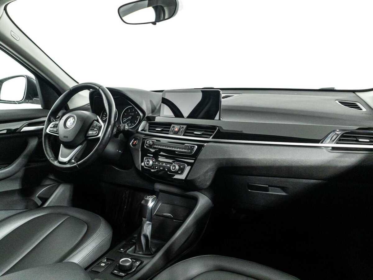 BMW X1 18d xDrive, 2017 Фото №9