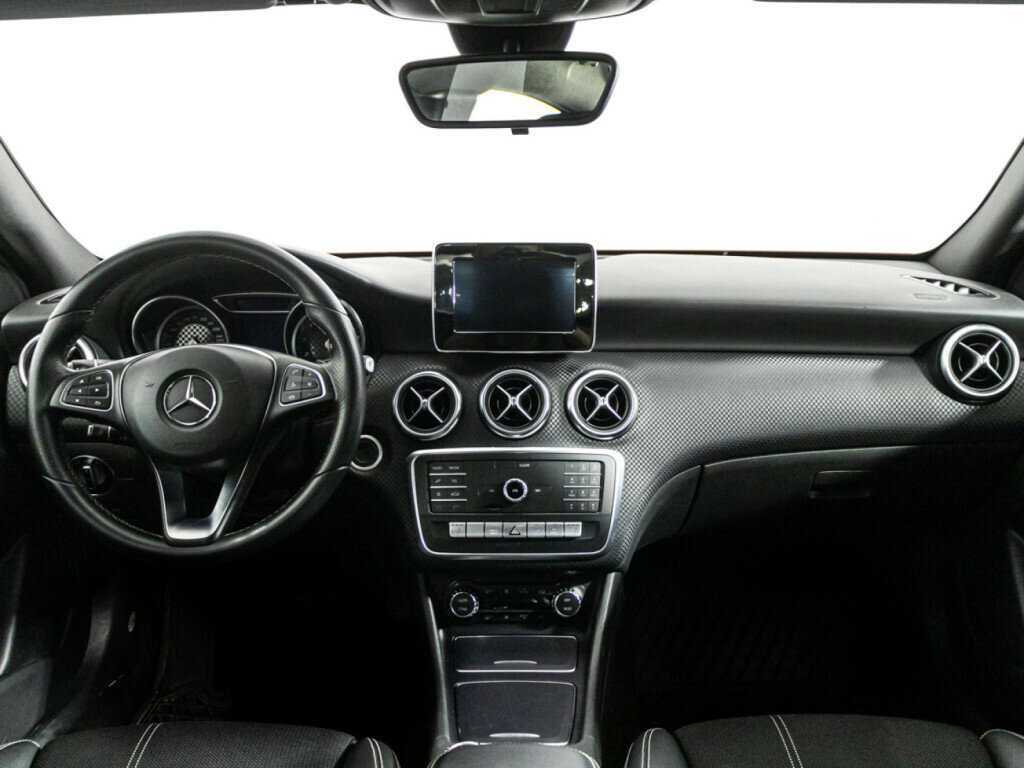 Mercedes-Benz A-Класс 180, 2016 Фото №13