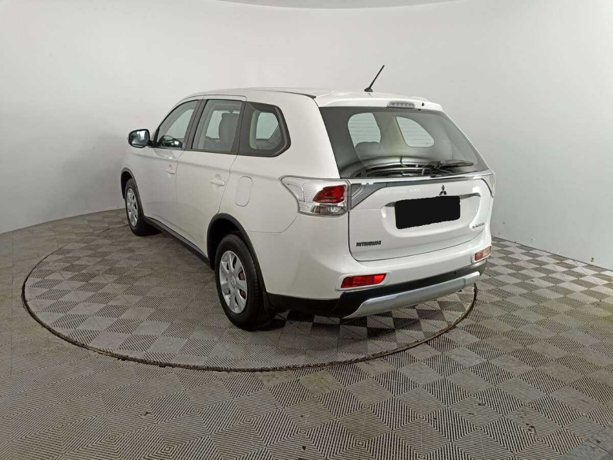 Mitsubishi Outlander, 2014 Фото №7