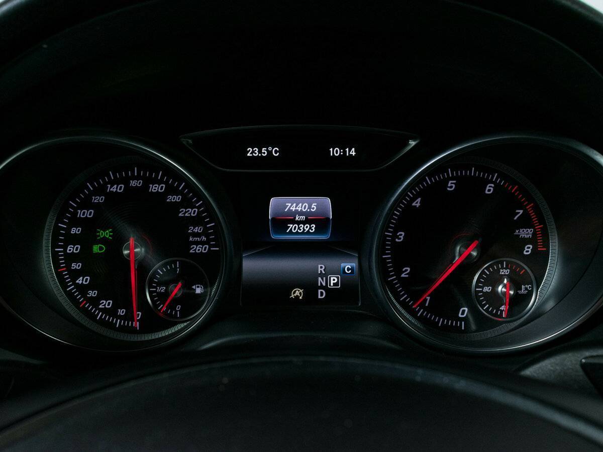 Mercedes-Benz GLA 200, 2019 Фото №12