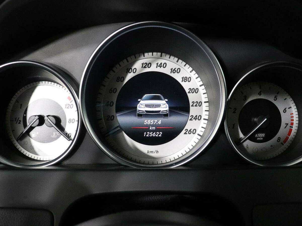 Mercedes-Benz C-Класс 250, 2013 Фото №10