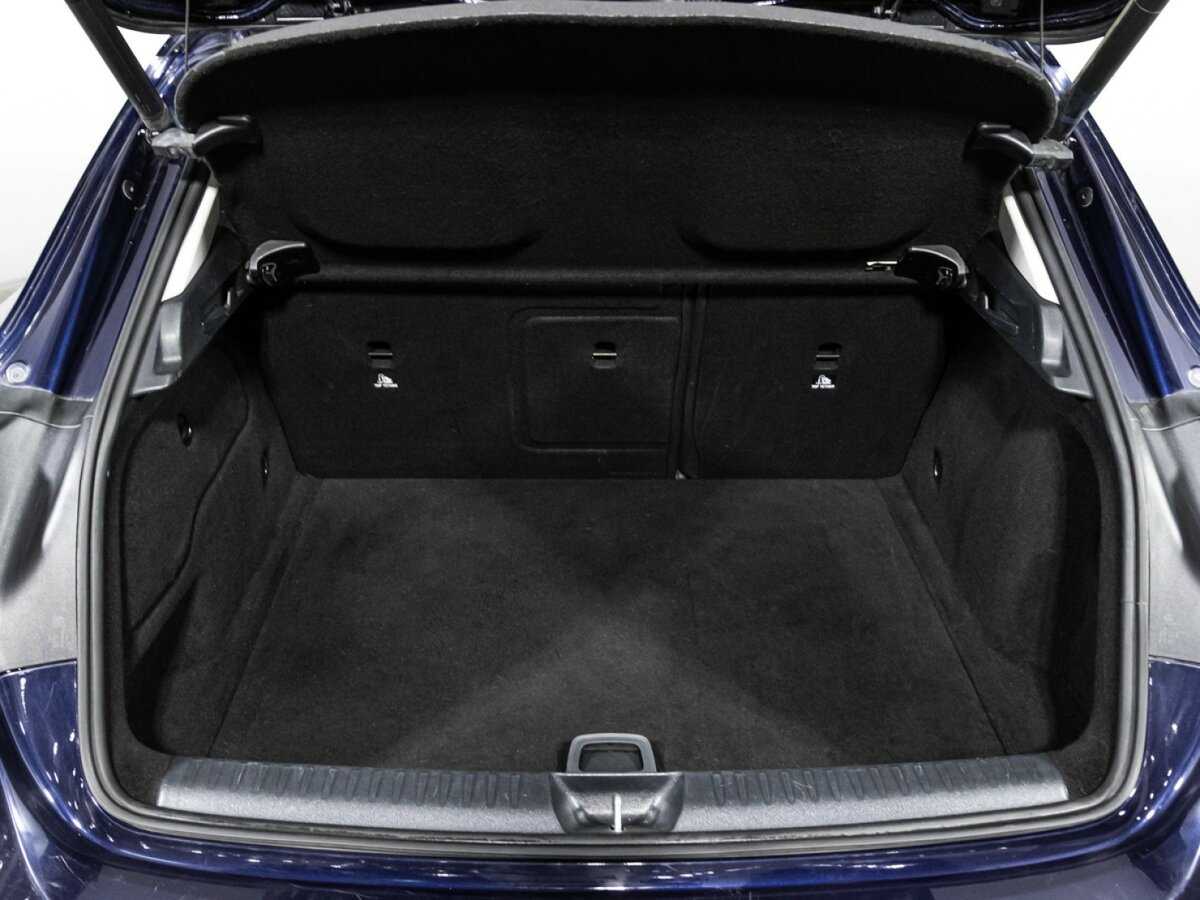 Mercedes-Benz GLA 200, 2017 Фото №15