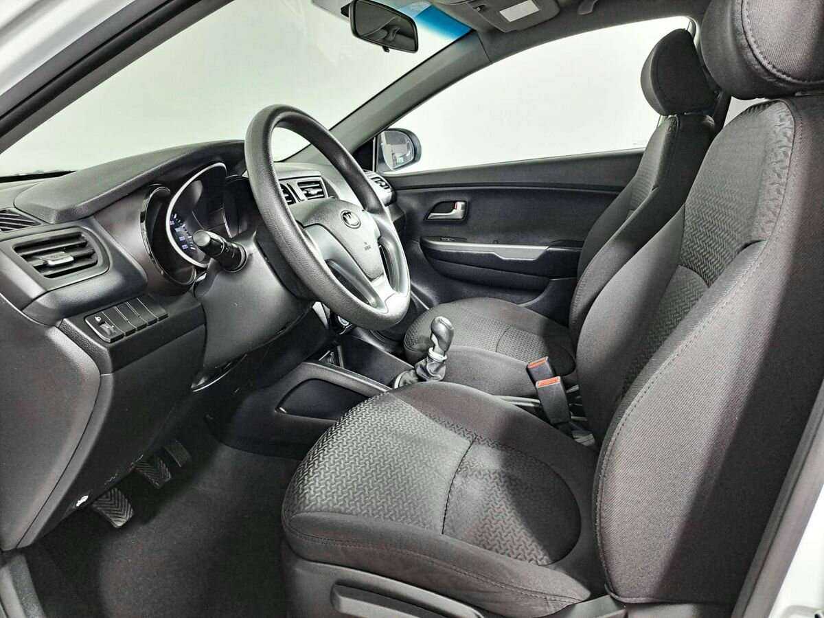 Kia Rio, 2016 Фото №14