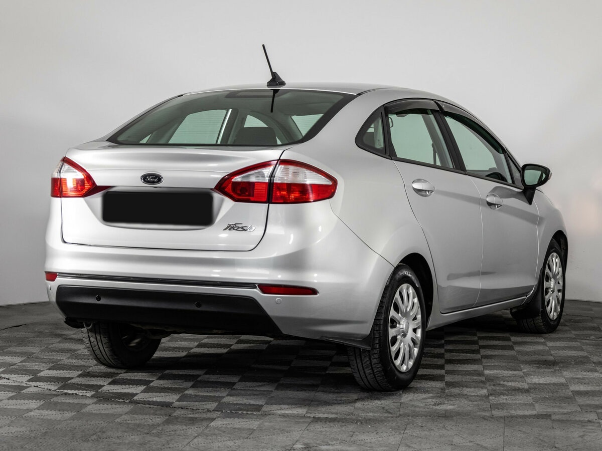Ford Fiesta Mk6 Рестайлинг, 2016 Фото №4