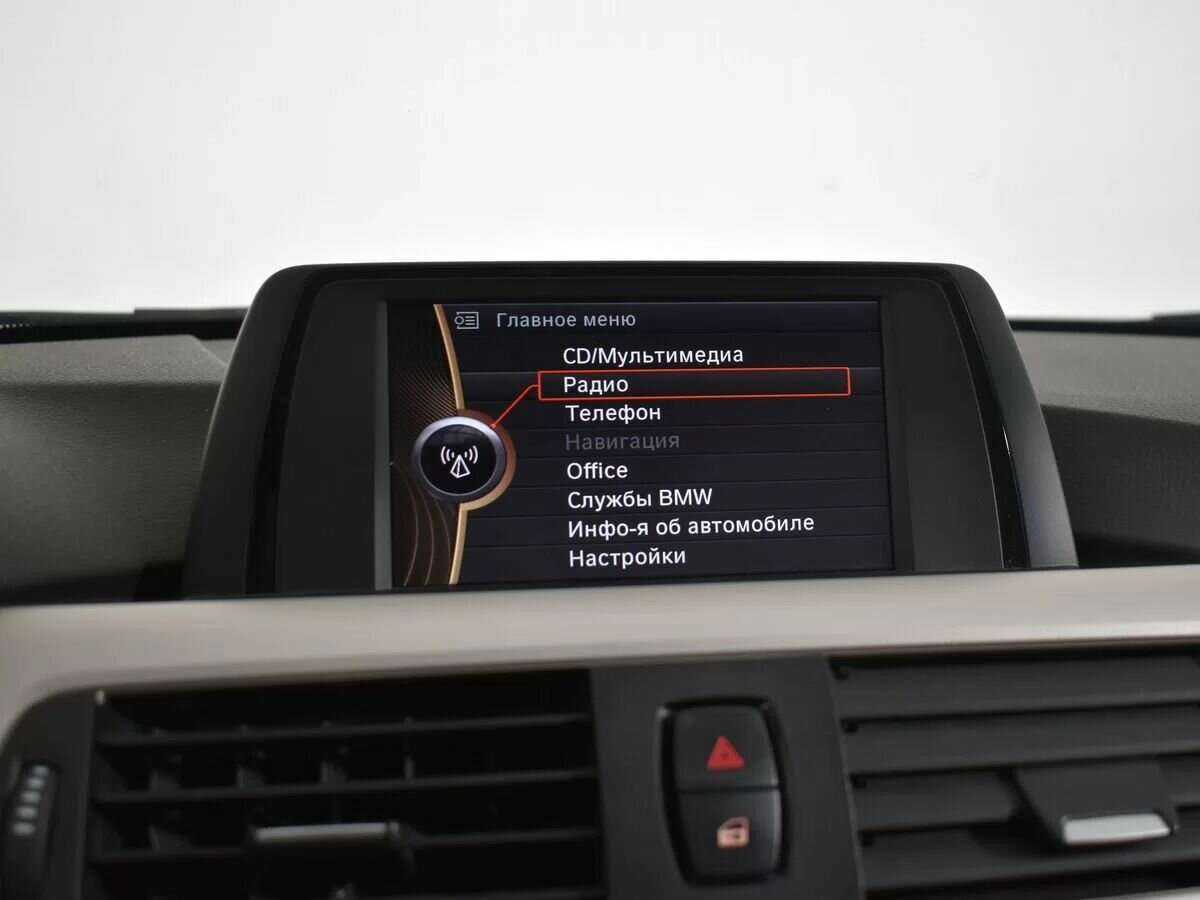 BMW 3 серии 316i, 2014 Фото №14