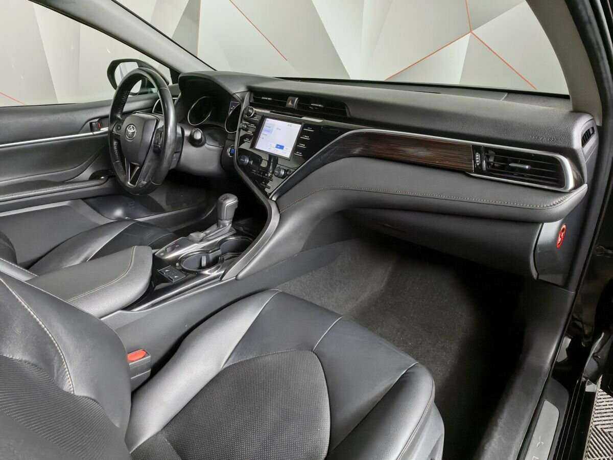 Toyota Camry, 2019 Фото №9
