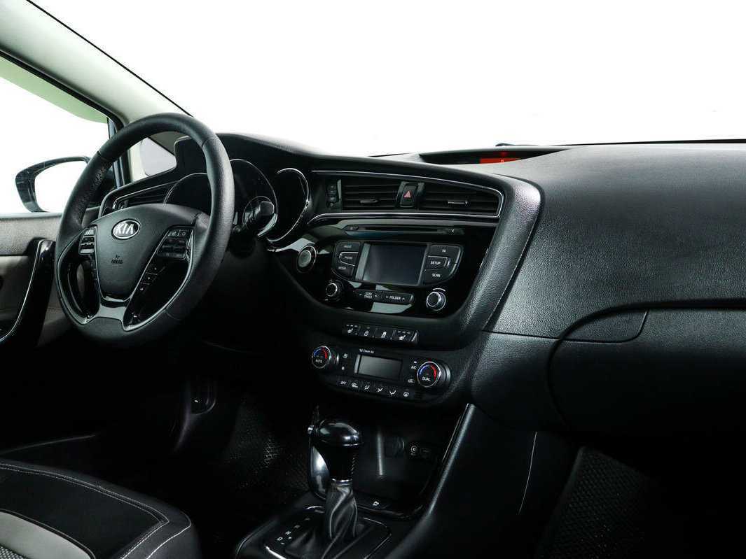 Kia Ceed, 2015 Фото №9