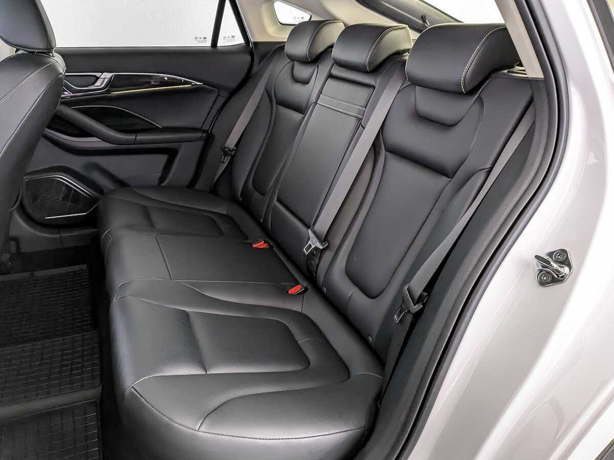 FAW Bestune B70, 2023 Фото №12