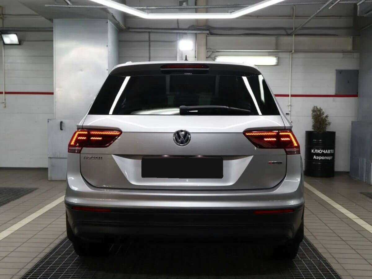Volkswagen Tiguan, 2018 Фото №4