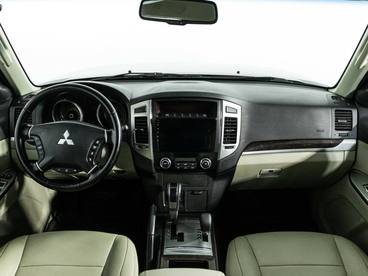Mitsubishi Pajero IV Рестайлинг 2, 2017 Фото №11
