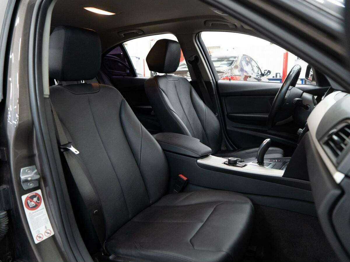 BMW 3 серии 320i, 2014 Фото №9
