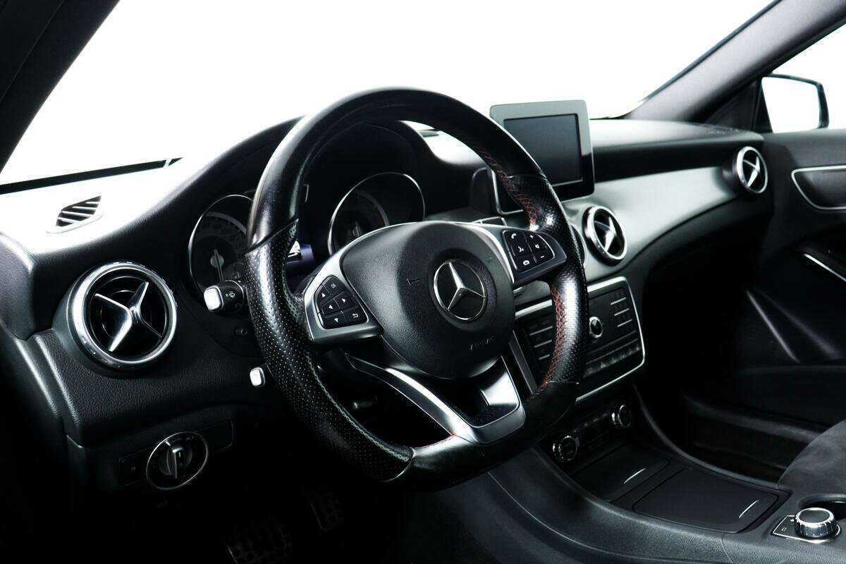 Mercedes-Benz GLA 250, 2016 Фото №13