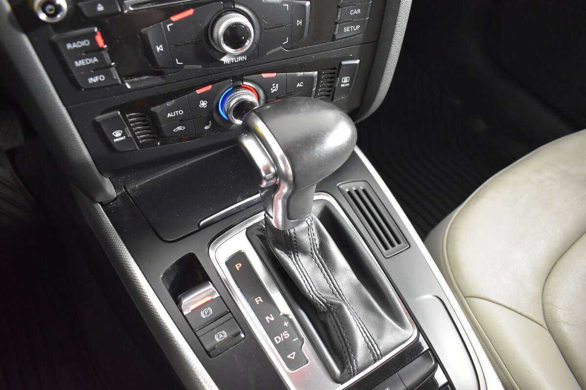 Audi A4, 2012 Фото №14