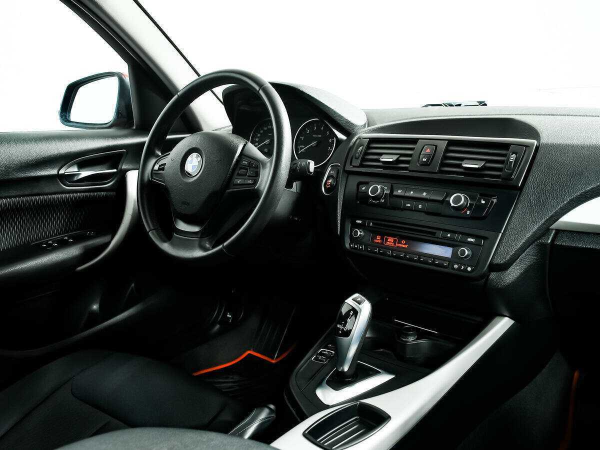 BMW 1 серии 116i, 2012 Фото №9