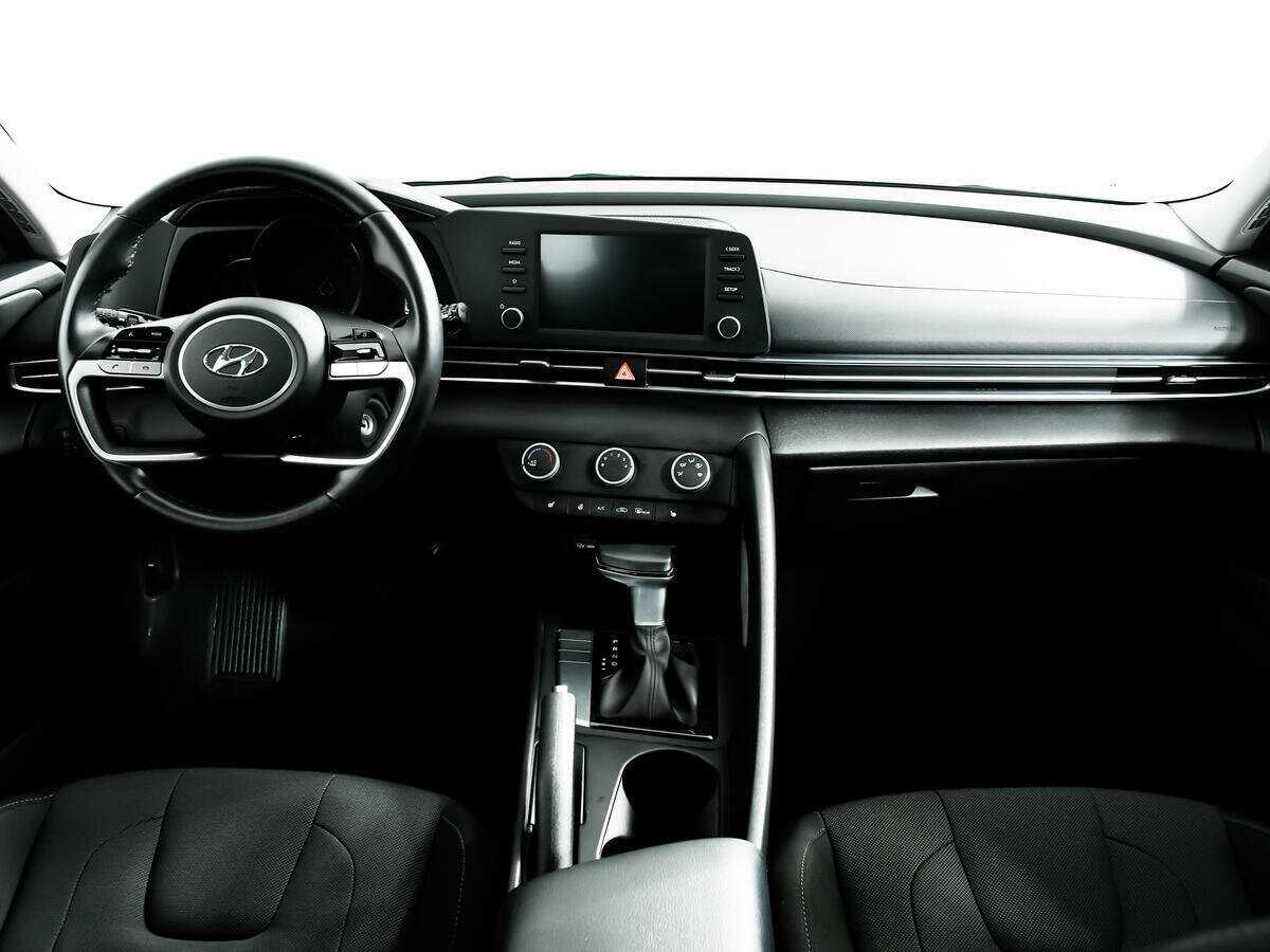 Hyundai Elantra, 2022 Фото №11