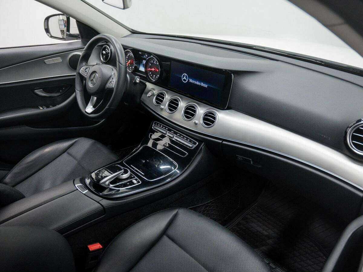 Mercedes-Benz E-Класс 200, 2017 Фото №9