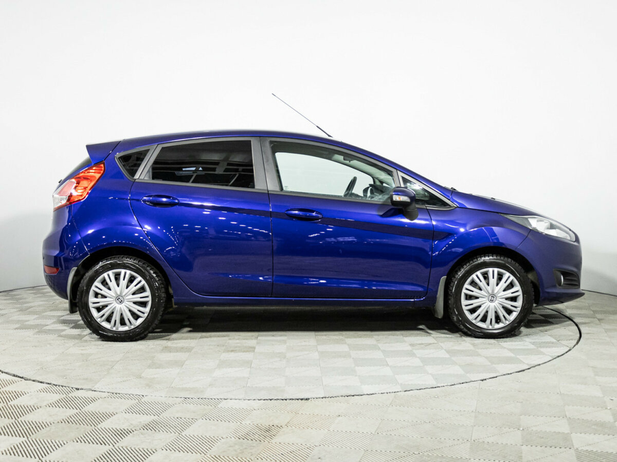 Ford Fiesta Mk6 Рестайлинг, 2016 Фото №4