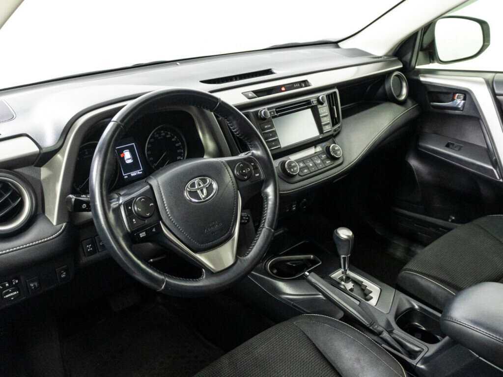 Toyota RAV4, 2016 Фото №11