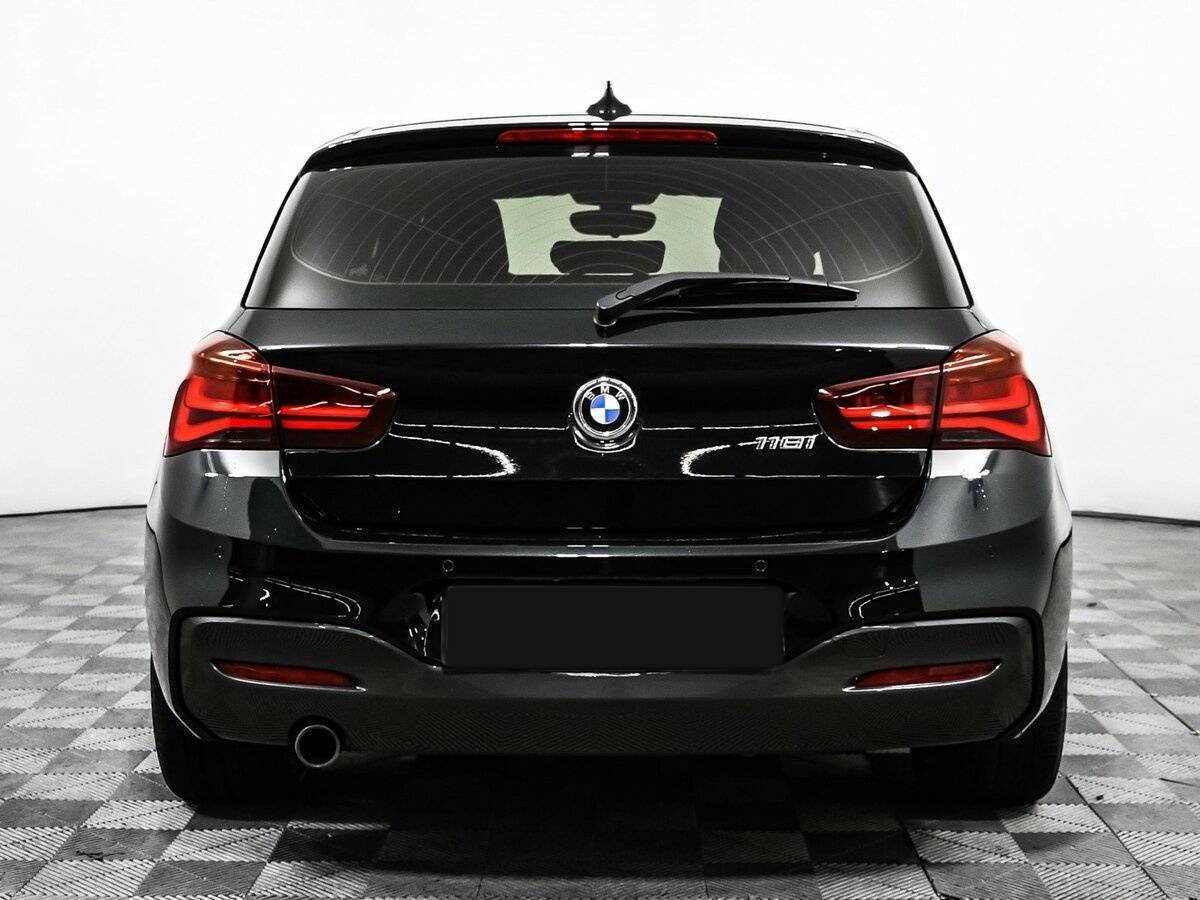 BMW 1 серии 118i, 2018 Фото №6