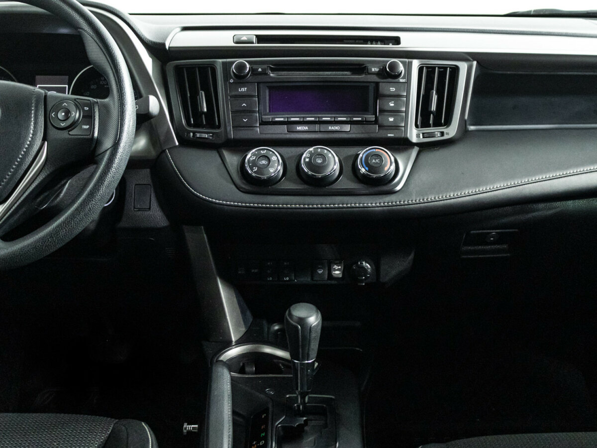 Toyota RAV4 IV (XA40) Рестайлинг, 2017 Фото №14