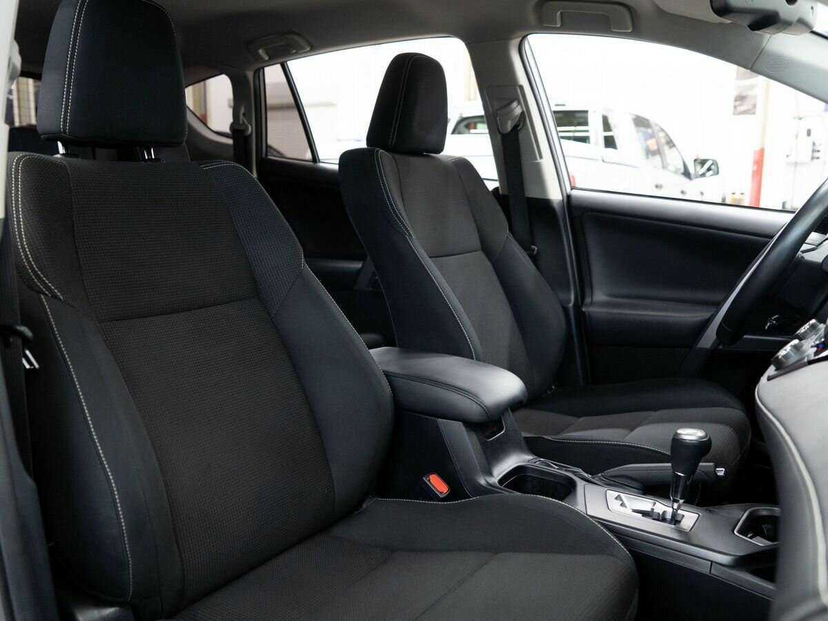 Toyota RAV4, 2016 Фото №11