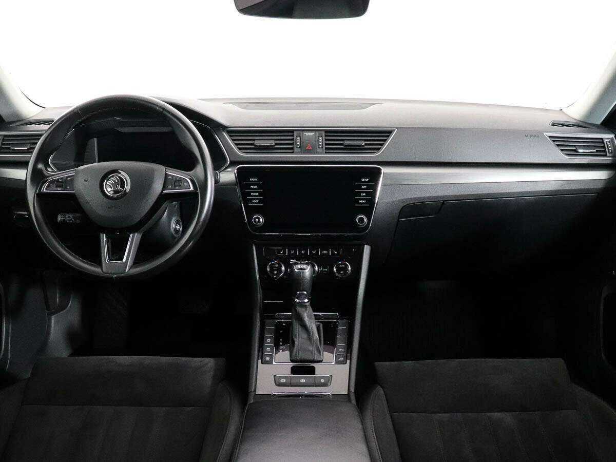 Skoda Superb, 2019 Фото №12