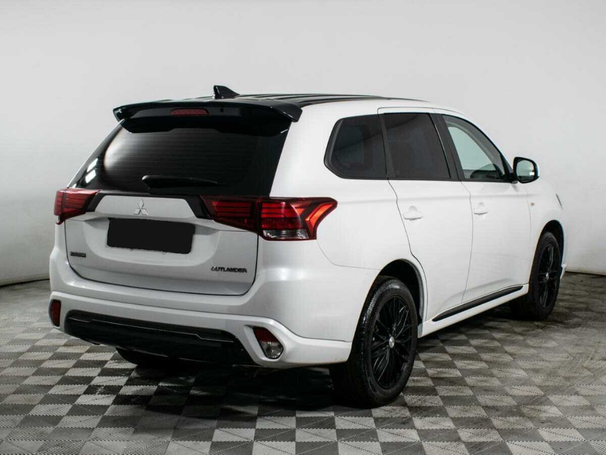 Mitsubishi Outlander, 2022 Фото №4
