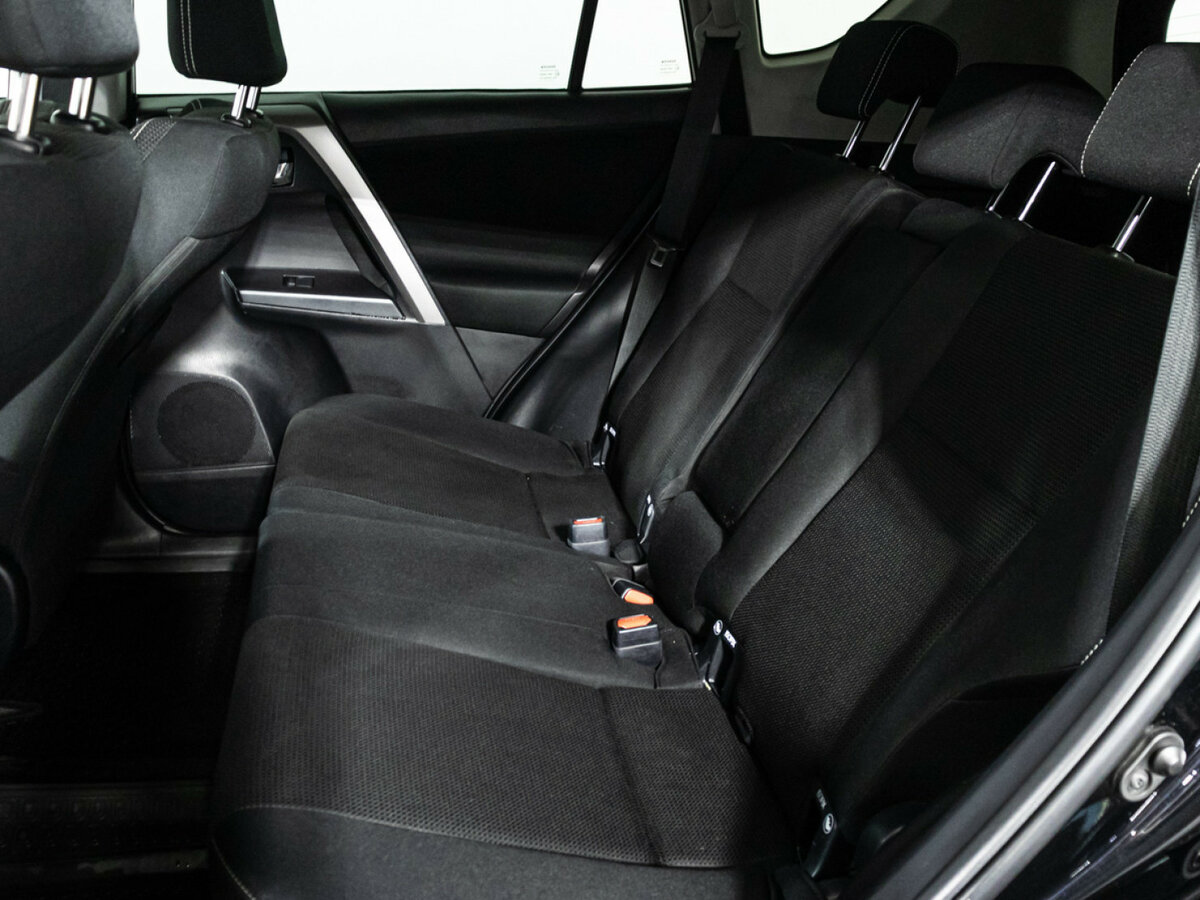 Toyota RAV4 IV (XA40) Рестайлинг, 2017 Фото №10
