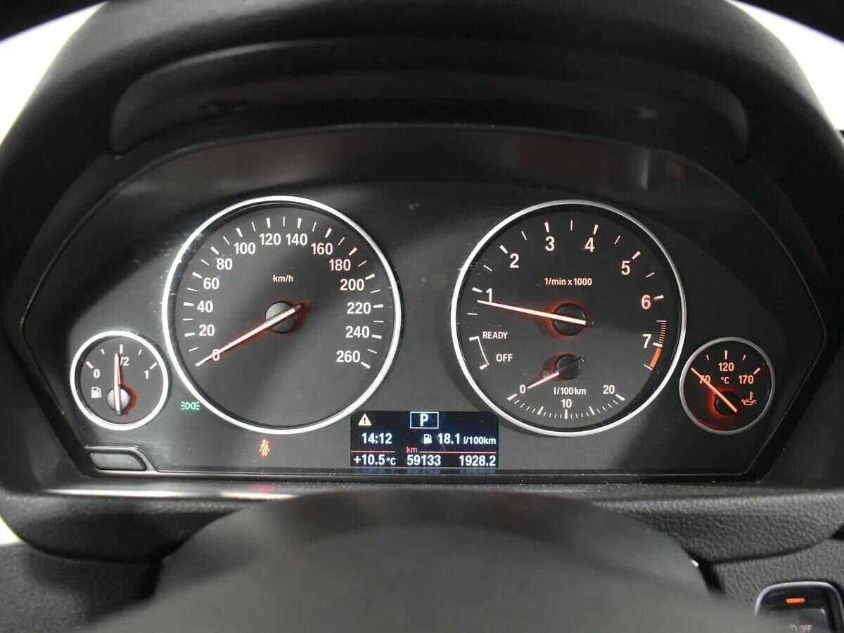 BMW 3 серии 316i, 2014 Фото №9