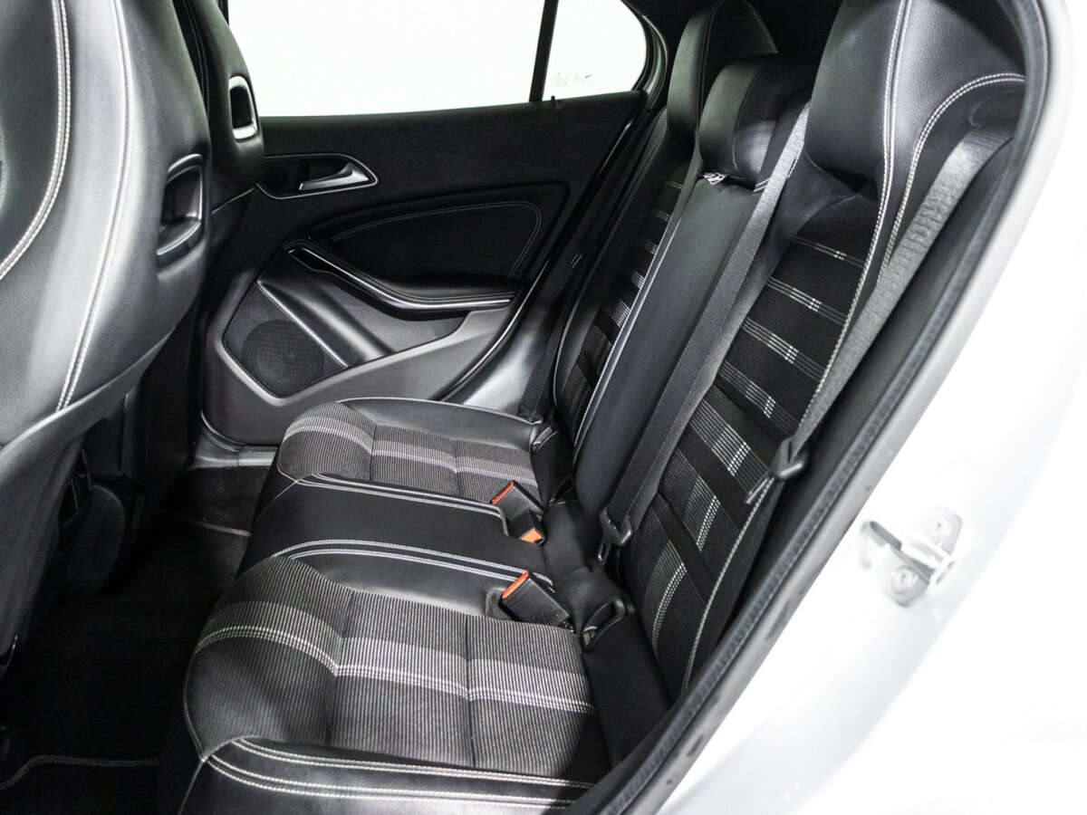 Mercedes-Benz GLA 200 I (X156) Рестайлинг, 2019 Фото №9