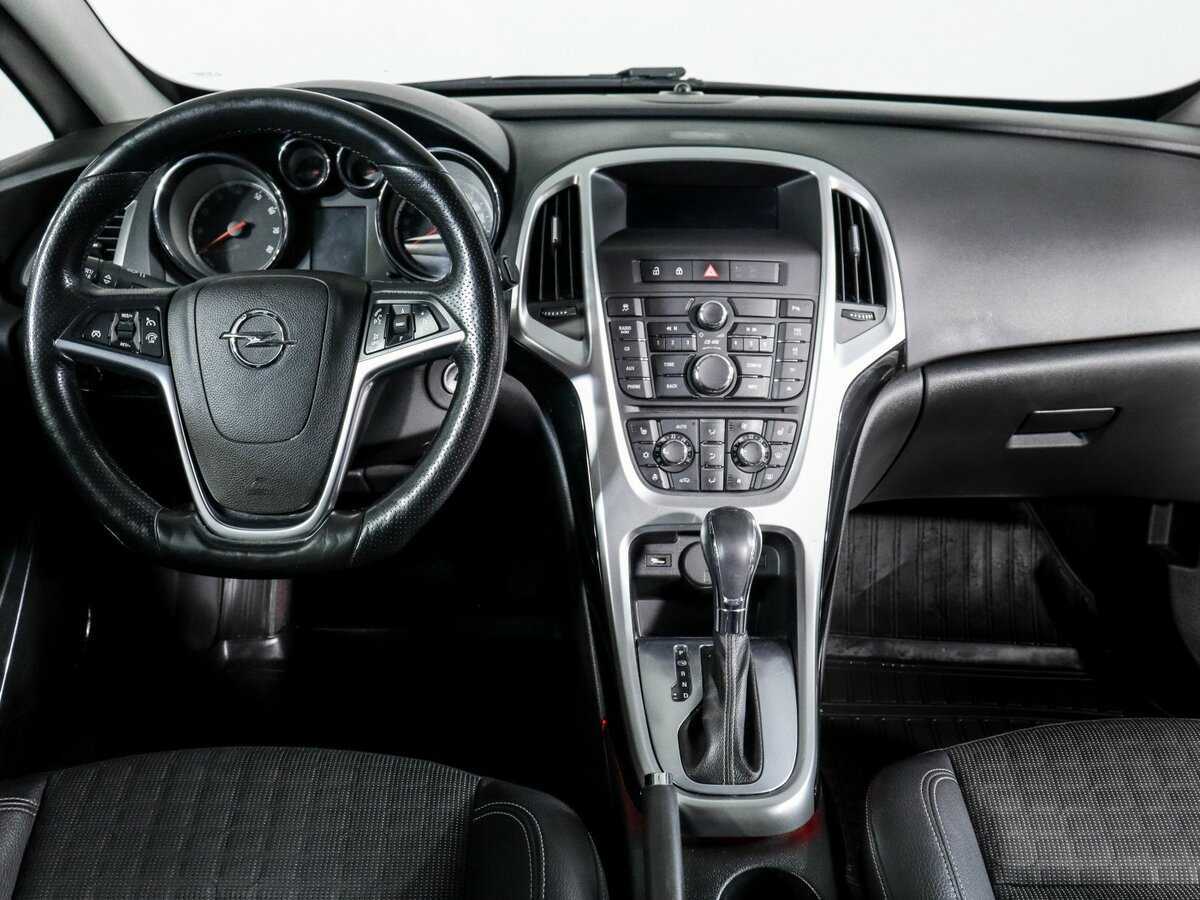 Opel Astra GTC, 2013 Фото №8