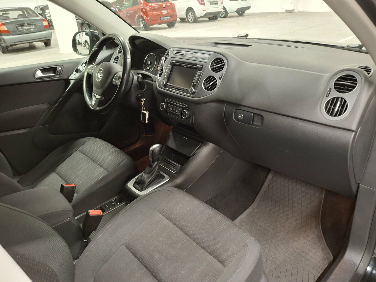 Volkswagen Tiguan I Рестайлинг, 2014 Фото №11