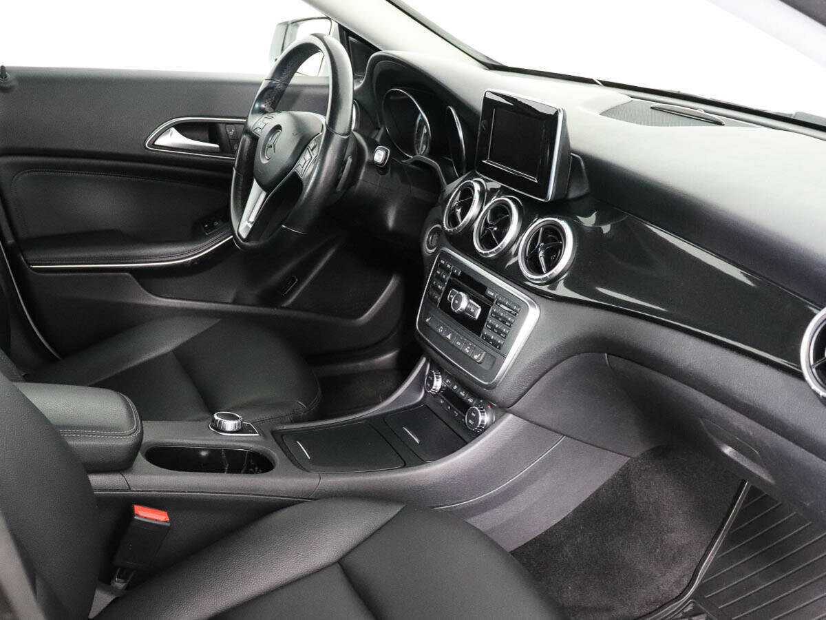 Mercedes-Benz CLA 200, 2014 Фото №7