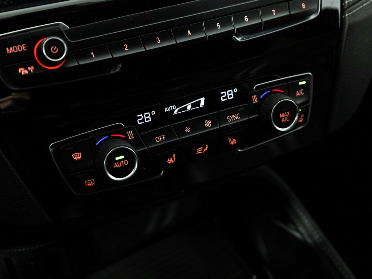 BMW X1 18d xDrive II (F48) Рестайлинг, 2020 Фото №16