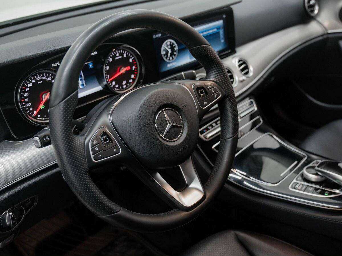 Mercedes-Benz E-Класс 200, 2017 Фото №19