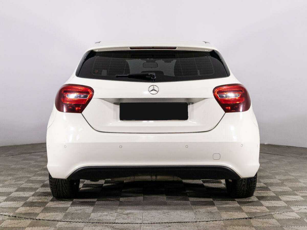 Mercedes-Benz A-Класс 180, 2016 Фото №6