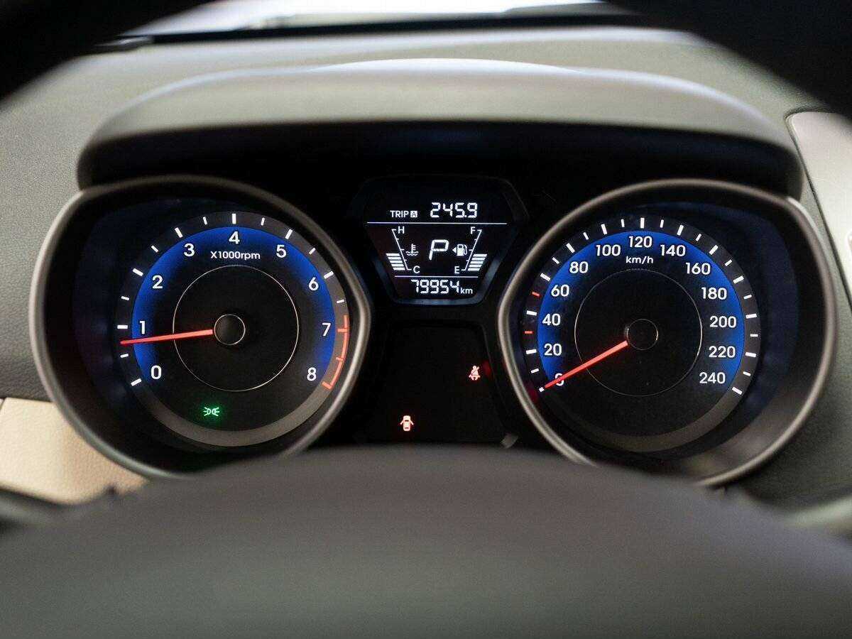 Hyundai Elantra, 2014 Фото №11