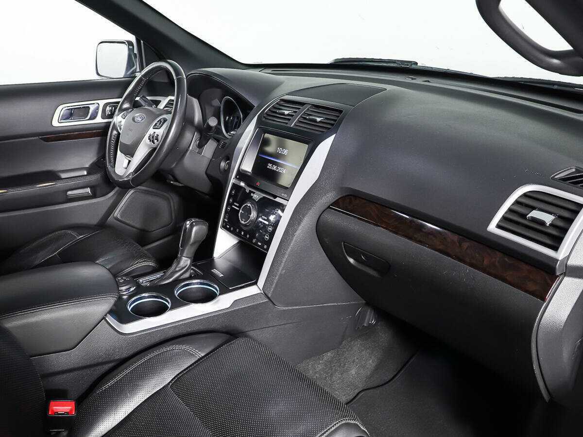 Ford Explorer, 2013 Фото №9