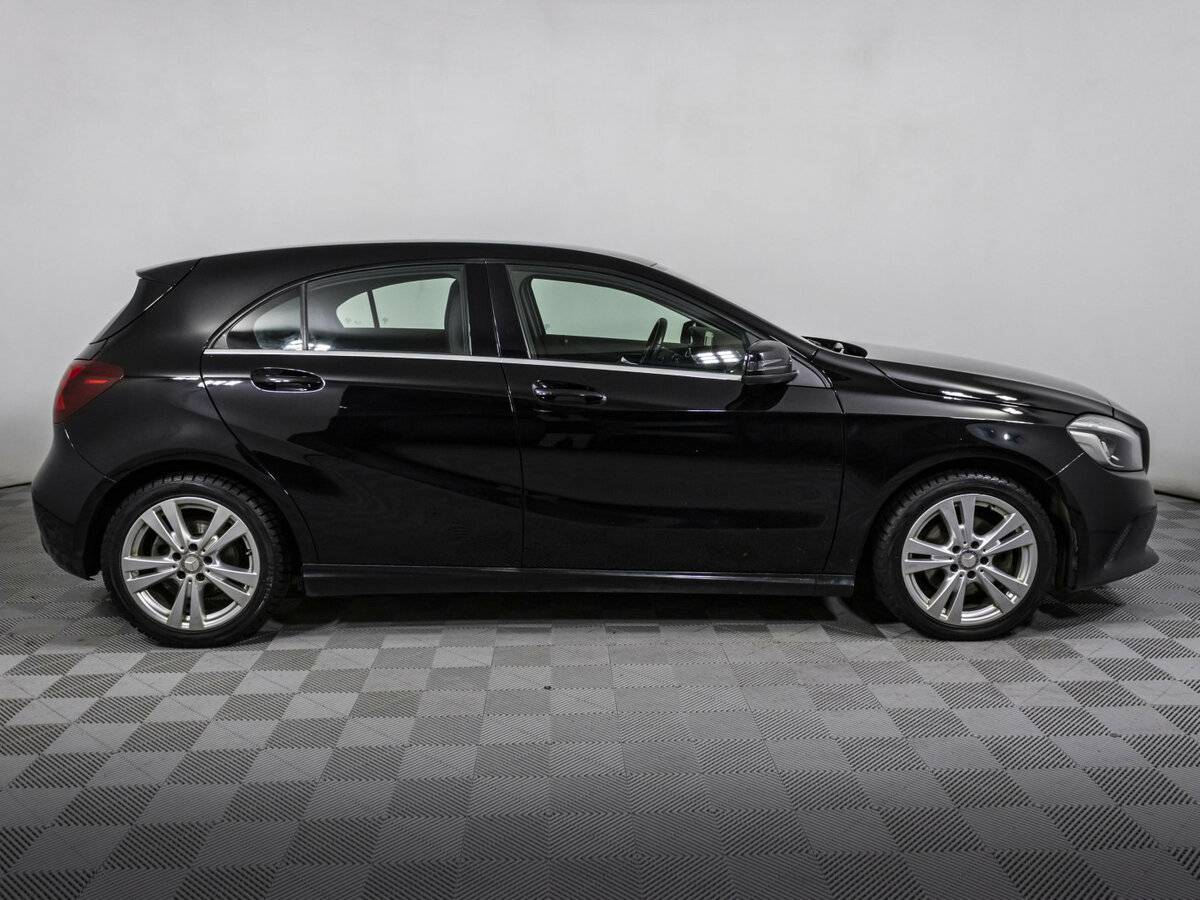 Mercedes-Benz A-Класс 180 III (W176) Рестайлинг, 2016 Фото №4