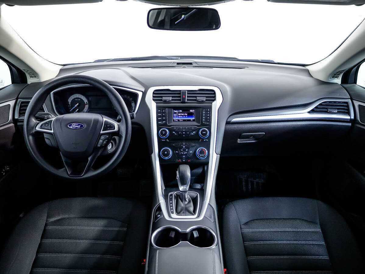 Ford Mondeo, 2017 Фото №9
