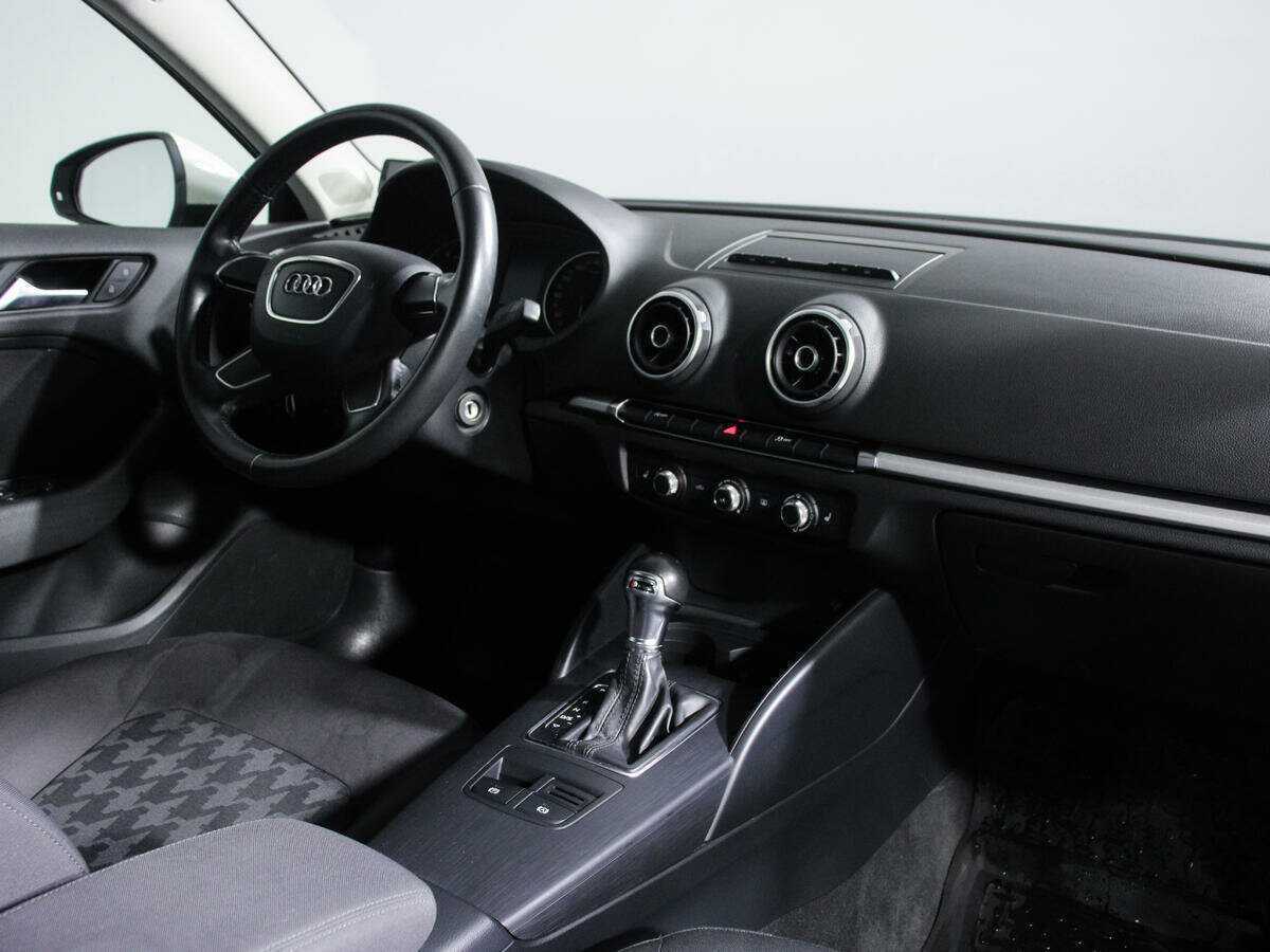 Audi A3 Sportback, 2012 Фото №9