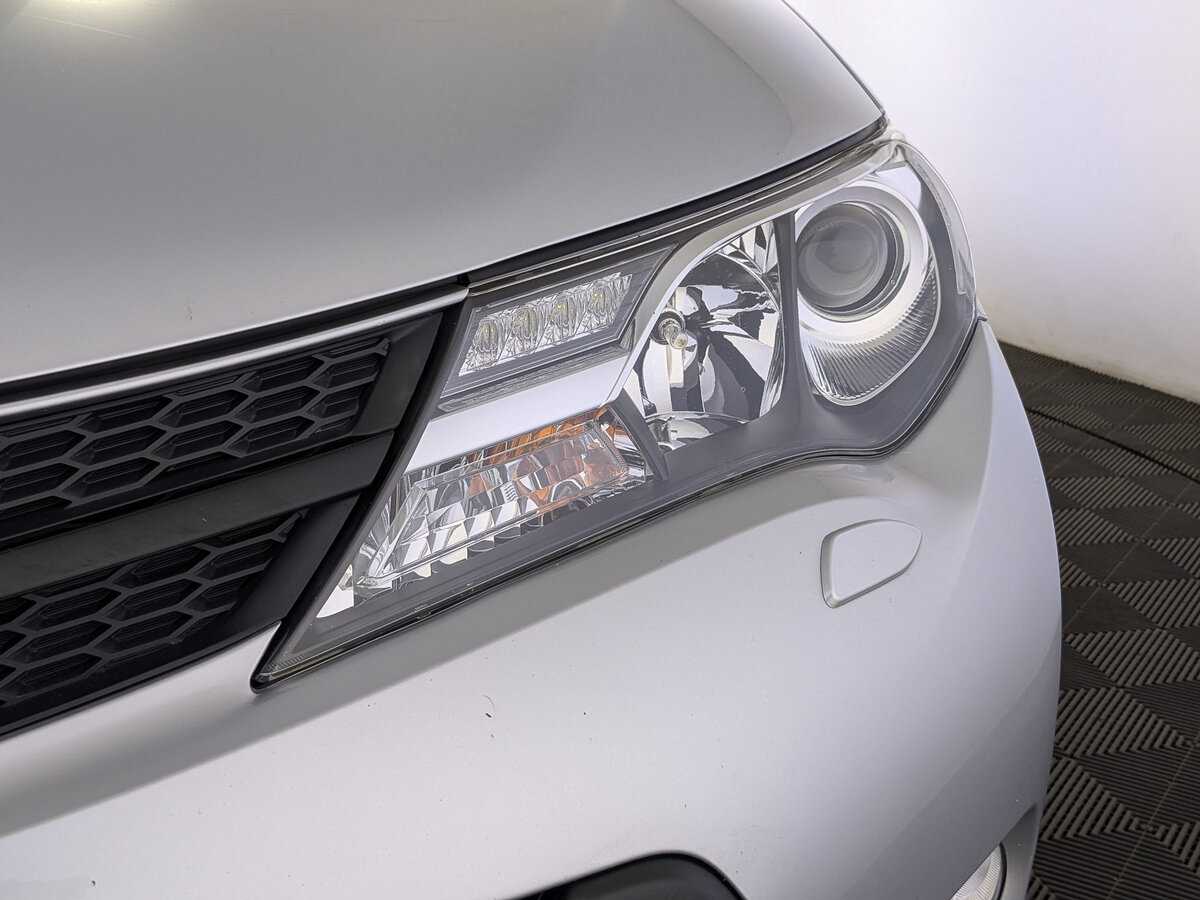 Toyota RAV4, 2014 Фото №11
