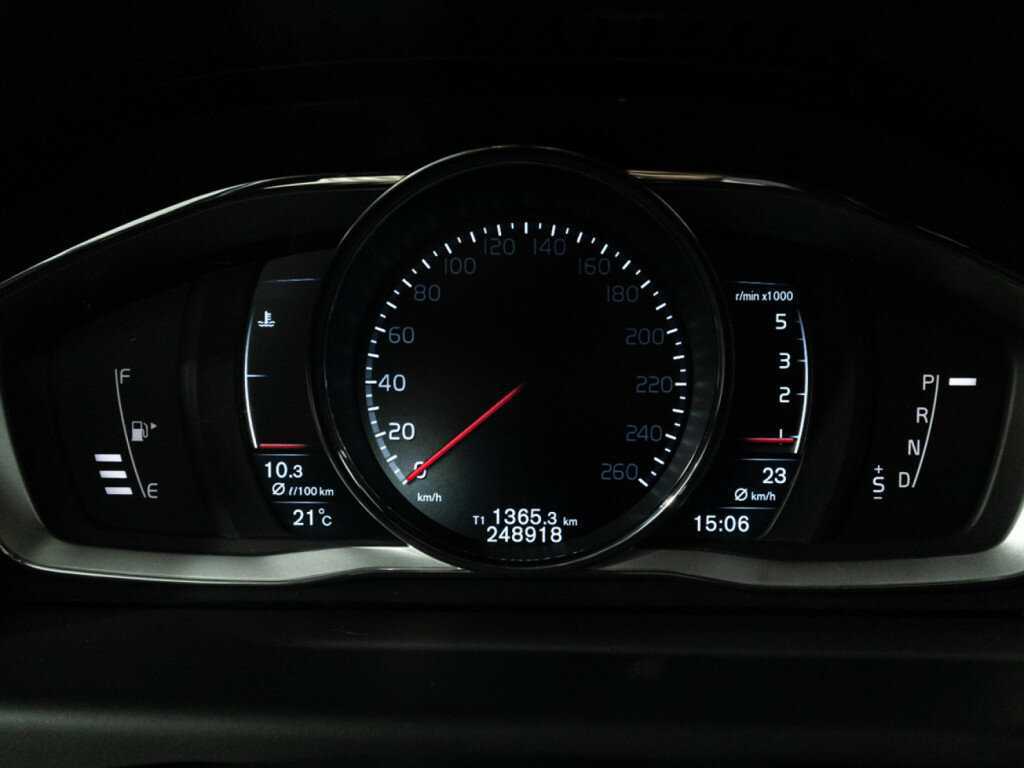 Volvo XC70, 2015 Фото №12