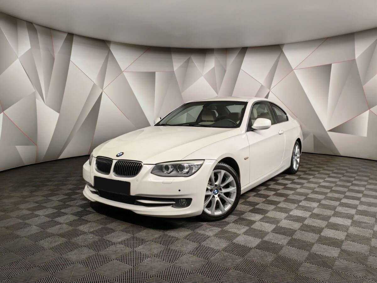 BMW 3 серии 320i, 2012 Фото №1