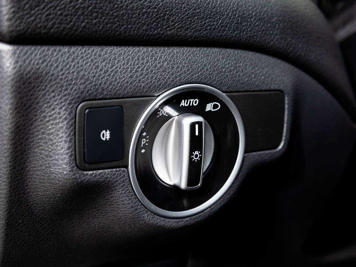 Mercedes-Benz GLA 250, 2014 Фото №15