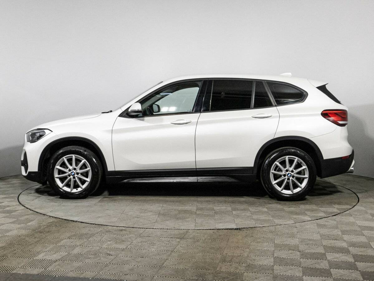 BMW X1 18i sDrive, 2019 Фото №8
