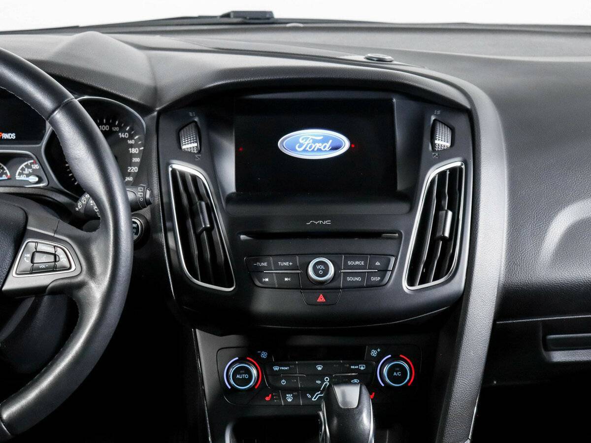 Ford Focus, 2018 Фото №13
