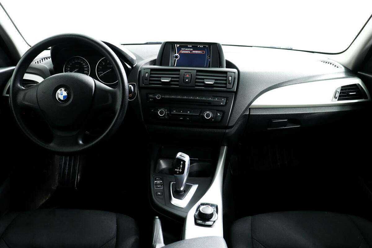 BMW 1 серии 116i, 2012 Фото №11