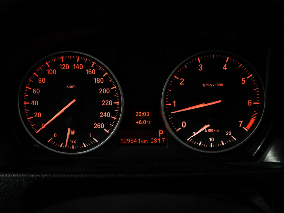 BMW X1 20i I (E84), 2012 Фото №12