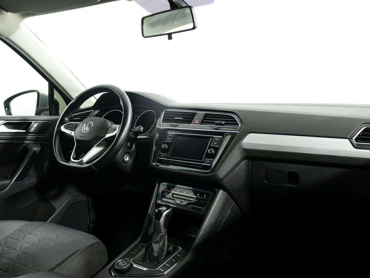 Volkswagen Tiguan, 2021 Фото №9